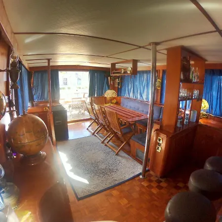 Alte Veste Yacht Hvar * Стари Град